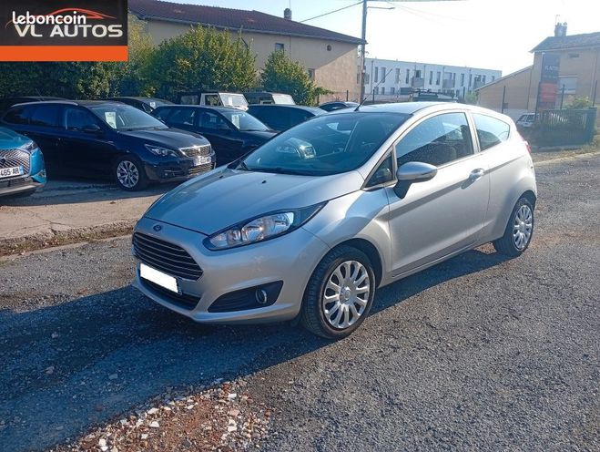 Ford Fiesta 1.25 60ch Anne 2015 Crit'air 1 Gris de 2015