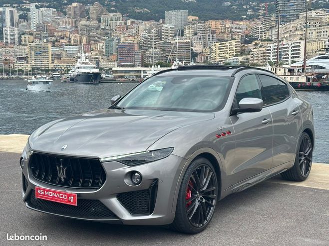 Maserati Levante 3.8 V8 580ch Trofeo Gris de 2021