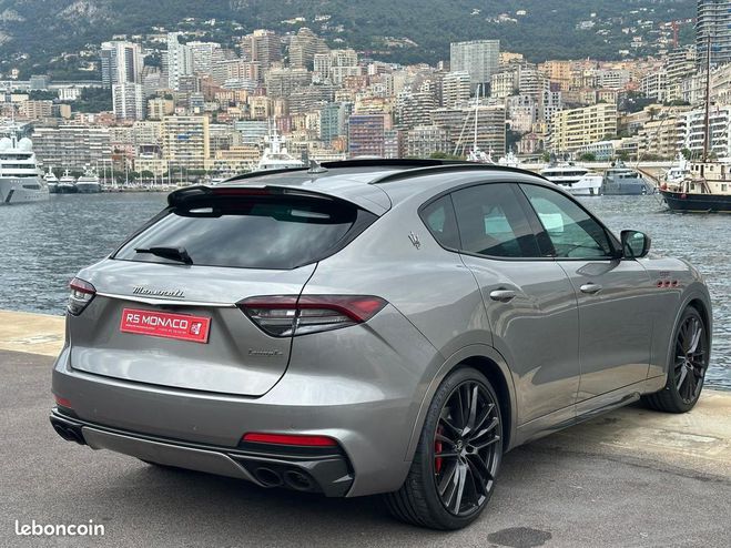 Maserati Levante 3.8 V8 580ch Trofeo Gris de 2021