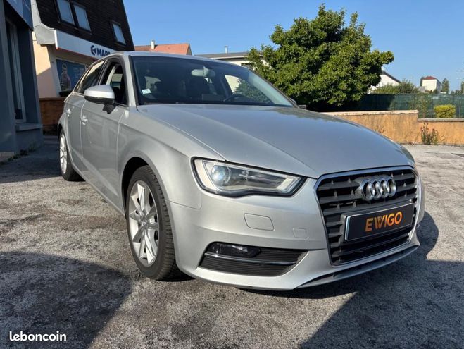 Audi A3 Sportback 1.4 TFSI 125 AMBITION S-TRONIC Gris de 2014