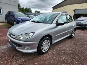  Voir détails -Peugeot 206 1.4 HDi 68ch Trendy à Caen (14)