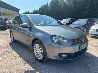  Voir détails -Volkswagen Golf VI VI 1.6 TDI 105ch Confortline DSG7 FAP à Caen (14)