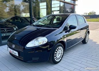  Voir détails -Fiat Grande Punto 1.3 MULTIJET 16V 75CH DYNAMIC 5P à Geispolsheim (67)
