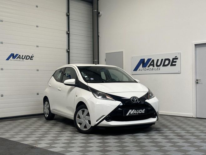 Toyota Aygo 1.0 VVT-i 69 ch Xshift X-Cite BLANC de 2016