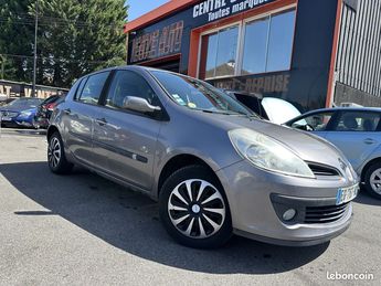  Voir détails -Renault Clio III 1.5 DCI 85CH DYNAMIQUE 5P à Morsang-sur-Orge (91)