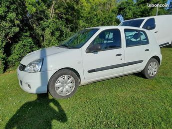  Voir détails -Renault Clio II 1.5 dCi65 Campus Authentique 5p Garan à Lagney (54)