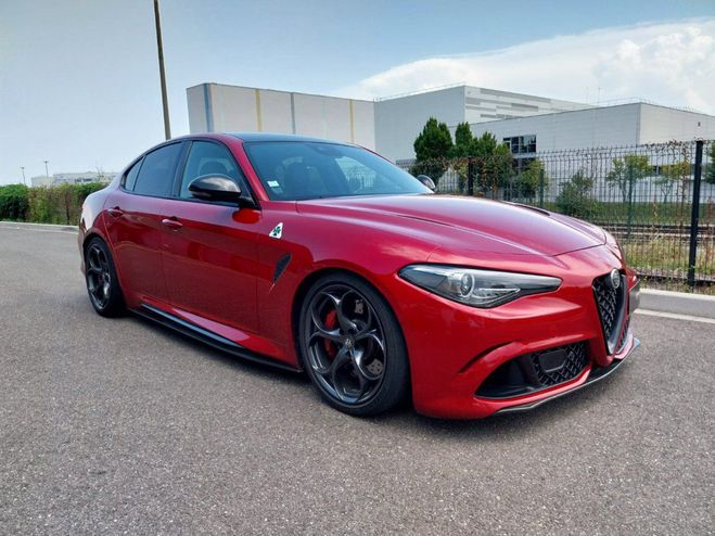 Alfa romeo Giulia Quadrifoglio Rouge (Rosso competizione) de 2016