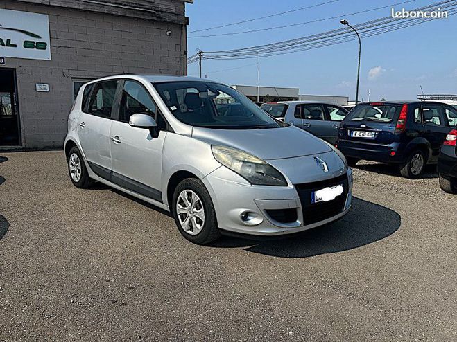 Renault Scenic III 1.5 DCI 105CH DYNAMIQUE Gris de 2009