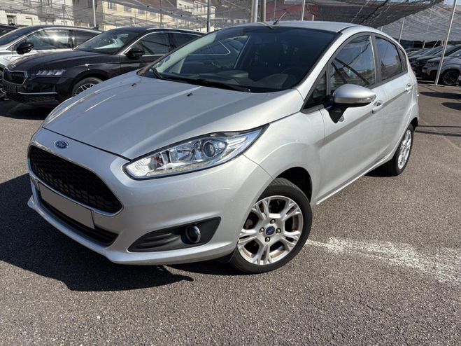 Ford Fiesta 1.25i - 82 Edition GRIS CLAIR de 2017