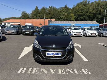  Voir détails -Peugeot 208 1.2 PureTech 82ch Style 5p à Firminy (42)