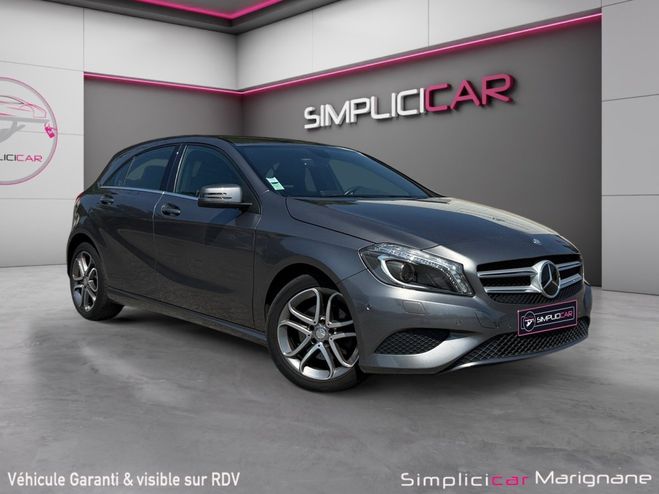 Mercedes Classe A 200 BlueEFFICIENCY Sensation 7-G DCT CAM Gris de 2013