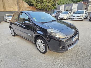  Voir détails -Renault Clio II Ph. 2 Expression à  Les Pennes-Mirabeau (13)