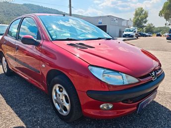  Voir détails -Peugeot 206 2.0 hdi à Brignoles (83)