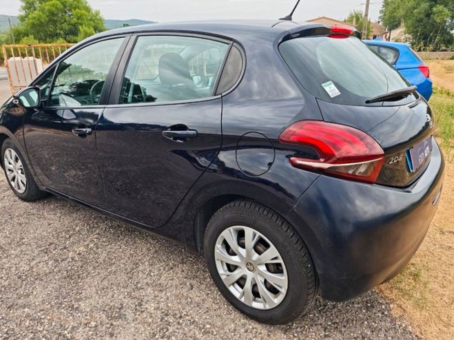 Peugeot 208 1.6 HDI allure business Noire de 2018