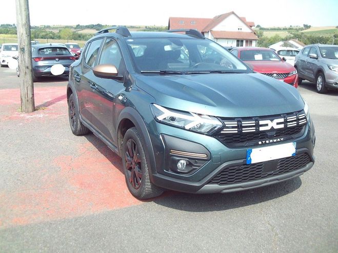 Dacia Sandero STEPWAY 1.0 ECO-G 100CH ESSENCE GPL EXTR Vert Cedre Met de 2023