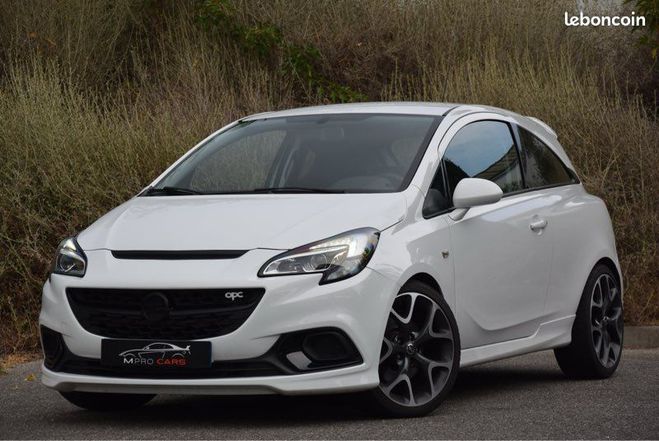 Opel Corsa OPC 1.6 207ch phase 2 Blanc de 2015