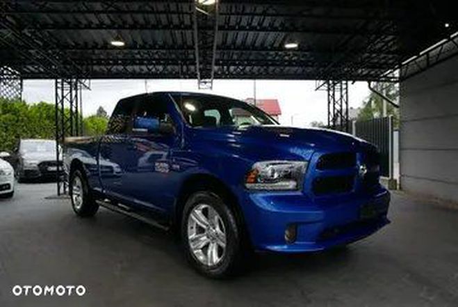 Dodge Ram sport crew cab 4x4 tout compris hors hom Bleu de 2017