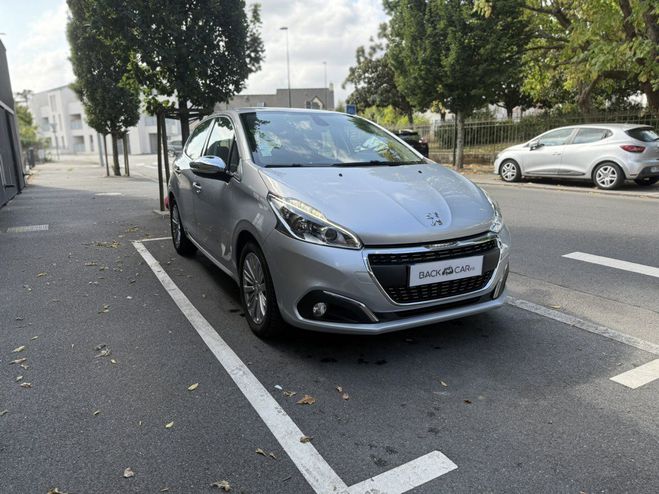 Peugeot 208 1.6 BlueHDi 100ch BVM5 Active GRIS CLAIR de 2017