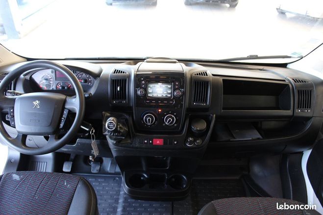 Peugeot Boxer FG L1 H1 2.0 Hdi 110 ch Pemium 3.3T 1er  Blanc de 2017