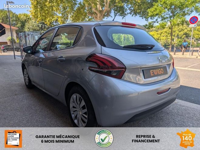 Peugeot 208 1.2 68 ch LIKE 5P FAIBLE KILOMETRAGE Gris de 2019