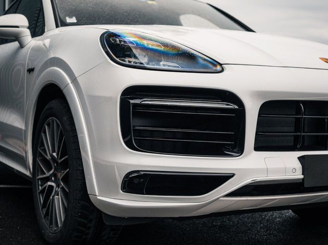Porsche Cayenne Coup hybride blanc de 2021