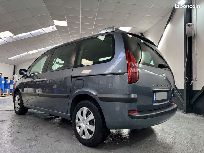 Peugeot 807 2.0 HDI 120CH  de 2007
