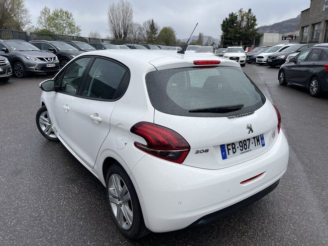 Peugeot 208 1.5 BLUEHDI 100CH E6.C SIGNATURE 5P Blanc de 2018