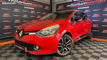  Voir détails -Renault Clio limited TCe 90 cv garantie 6 mois à Cappelle-la-Grande (59)