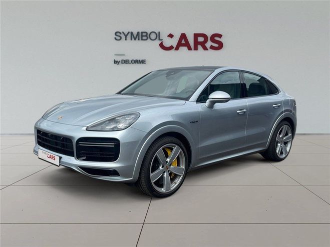 Porsche Cayenne Turbo S E-HYBRID 4.0 V8 680 CH TIPTRONIC Gris Clair de 2022