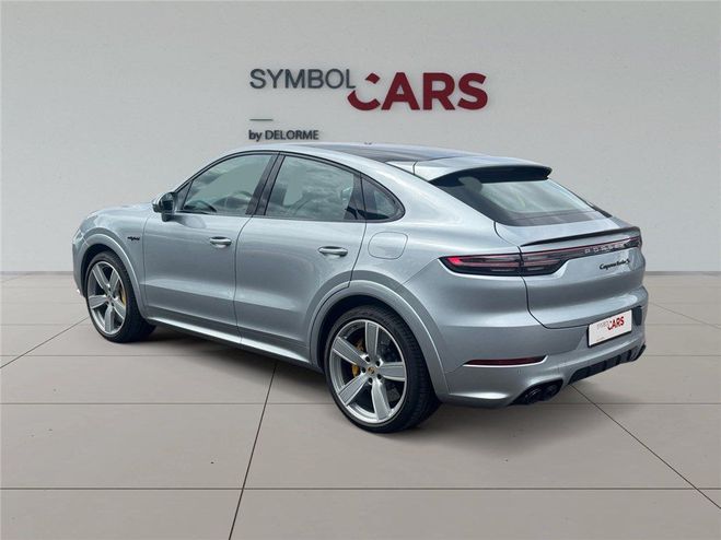 Porsche Cayenne Turbo S E-HYBRID 4.0 V8 680 CH TIPTRONIC Gris Clair de 2022