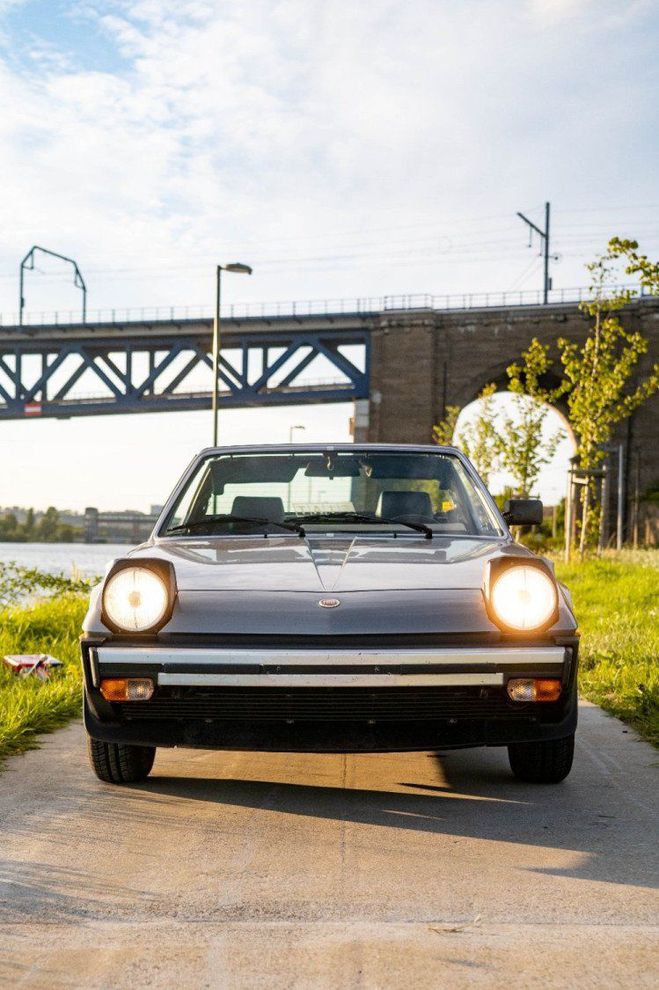 Fiat X1 9 9 Spider Hardtop - 1465cc-Five Speed Gris de 1980