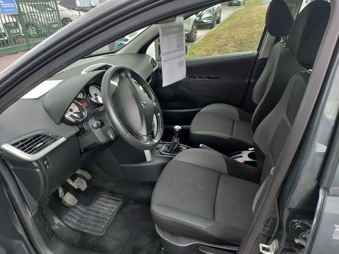 Peugeot 207 1.4 HDI  68 CV 5P  CLIM Gris de 2012