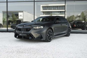  Voir détails -BMW M5 Touring Hybr 40gr B&W DriveAssist PANO T à Wielsbeke (87)
