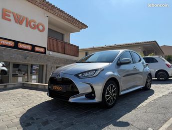  Voir détails -Toyota Yaris 1.5 114H 90 FULL-HYBRID DESIGN BVA 2nd M à Sainte-Maxime (83)