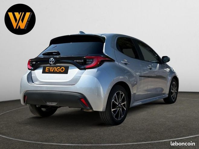 Toyota Yaris 1.5 114H 90 FULL-HYBRID DESIGN BVA 2nd M Gris de 2022