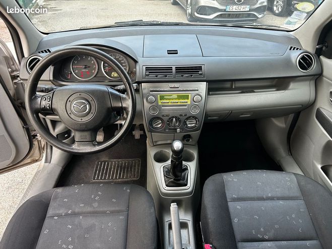 Mazda 2 1.25 elegance Autre de 2004