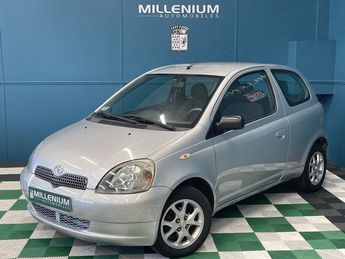  Voir détails -Toyota Yaris 65 VVT-I LUNA 3P à Royan (17)