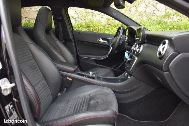 Mercedes Classe B A 220CDI FASCINATION 170ch BV 7G-DCT Noir de 2014