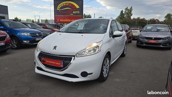 Voir détails -Peugeot 208 1.4 HDi 68ch BVM5 Active à Perpignan (66)