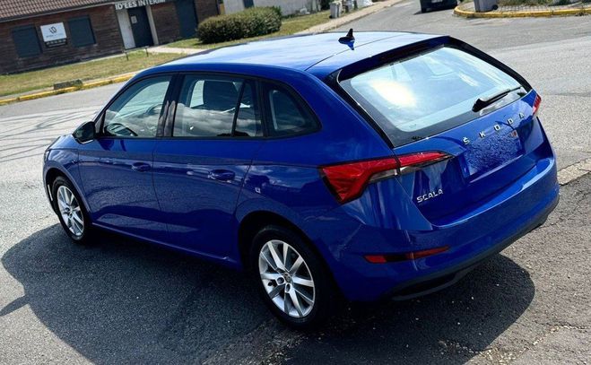 Skoda Scala AMBITION 1.0 TSI 110CV BVA7 01/2023 1165 Bleu Mtallis de 2023