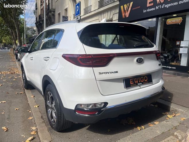 Kia Sportage 1.6 CRDI 115 HYBRID MHEV 48VOLT ACTIVE B Gris de 2021