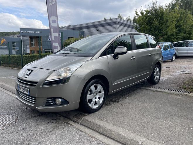 Peugeot 5008 PREMIUM 1.6 HDI 110CH Gris Laqu de 2010