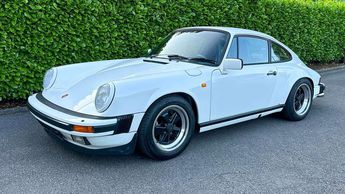 Voir détails -Porsche 911 Coup Carrera à Dendermonde (92)