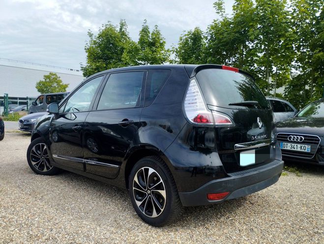 Renault Megane III (D95) 1.5 dCi 110ch FAP Bose EDC Eur NOIR de 2016