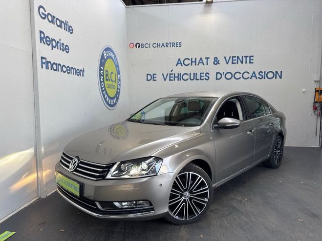 Volkswagen Passat 2.0 TSI 210CH CARAT DSG6 Marron de 2012