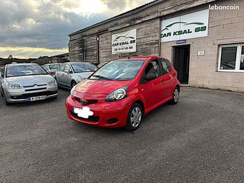  Voir détails -Toyota Aygo 1.0 VVT-I 68CH CONFORT 5P à Wittelsheim (68)
