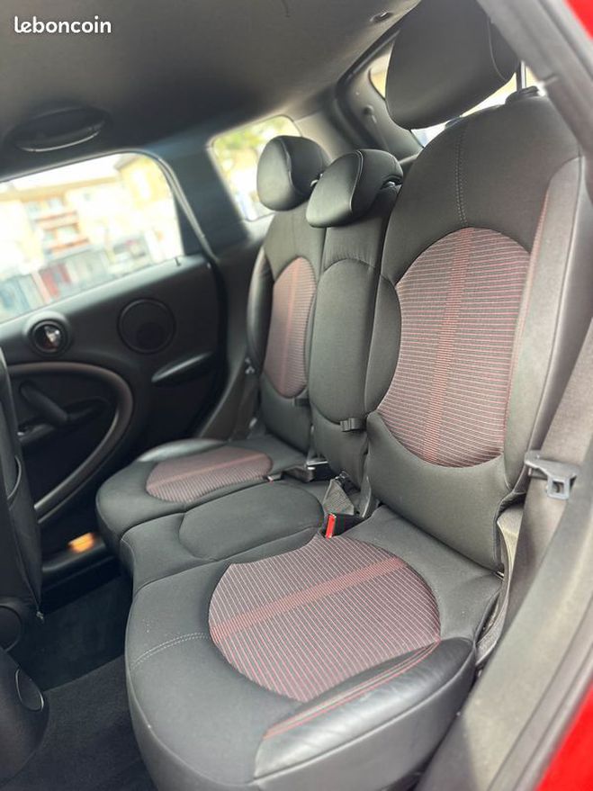Mini Clubman cooper 2.0 sd 143CH all 4 Rouge de 2011