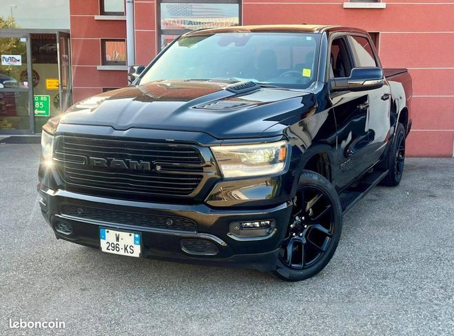 Dodge Ram 5.7 V8 GT- Clean Carfax Noir de 2020