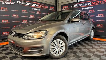  Voir détails -Volkswagen Golf 7 confortline 1.2 tsi bluemotion 110 cv  à Cappelle-la-Grande (59)
