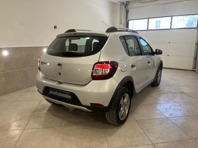 Dacia Sandero stepway TCE 90cv crit air 1 credit possi GRIS de 2016
